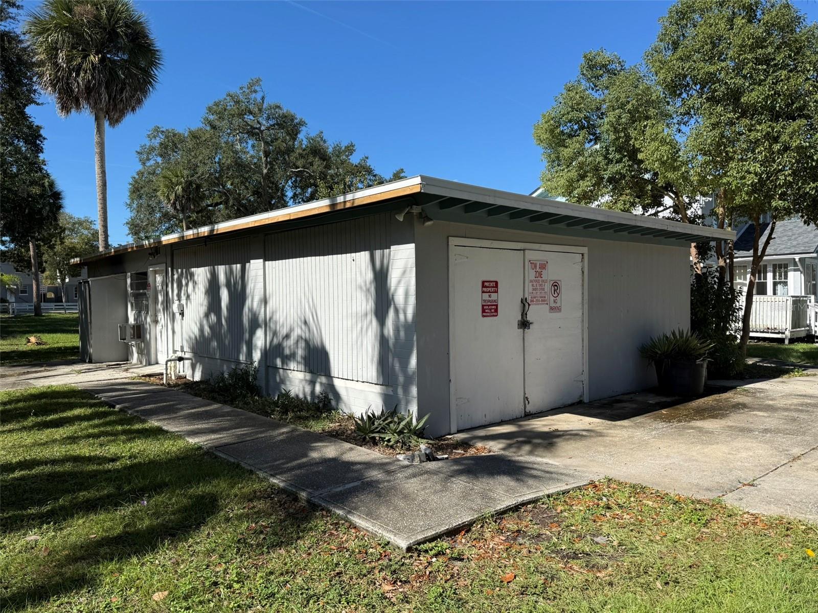 Image 36 of 41 For 1101 Ridgewood Avenue