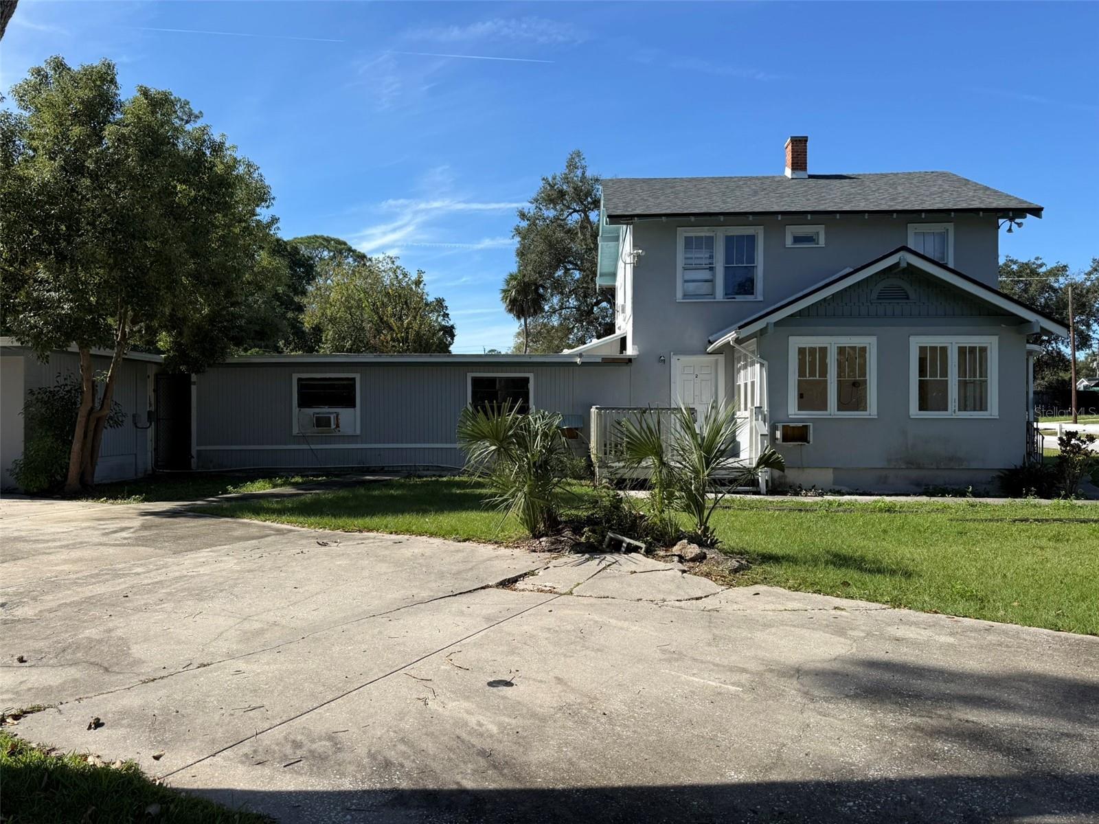 Image 10 of 33 For 207 Francis Parkman Place