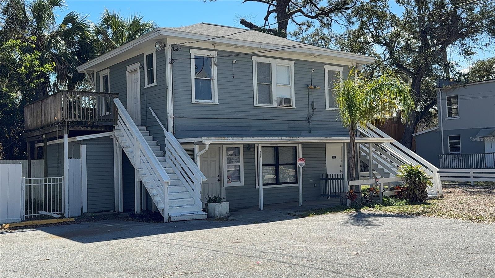 Image 20 of 33 For 207 Francis Parkman Place