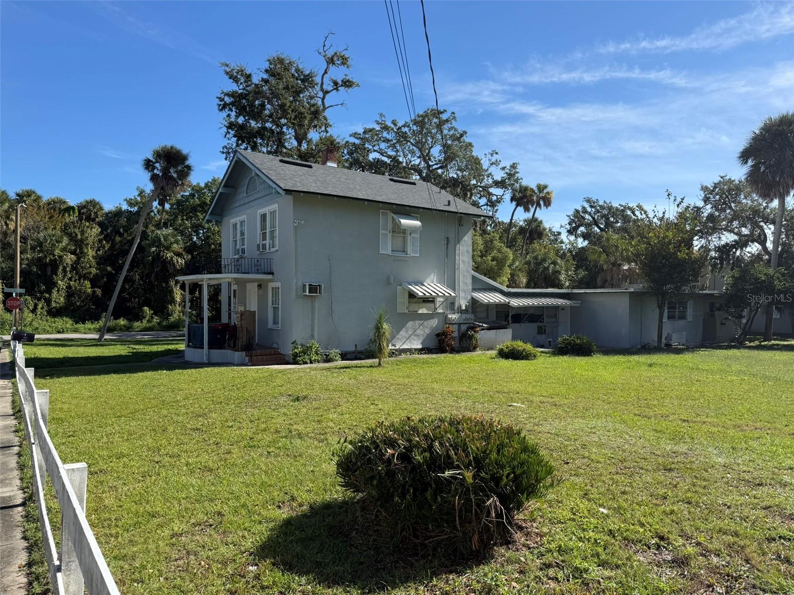 Image 5 of 33 For 207 Francis Parkman Place