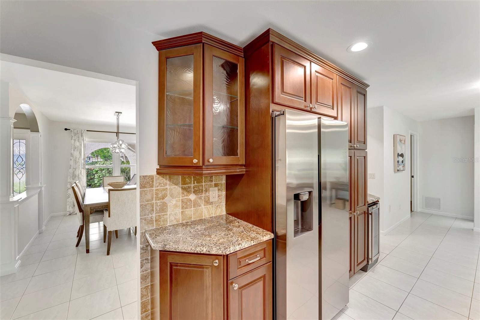 Image 30 of 53 For 4553 Charing Cross Road