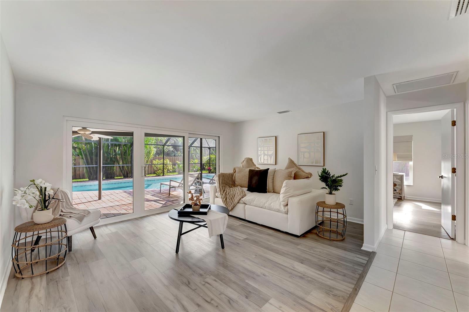 Image 7 of 53 For 4553 Charing Cross Road