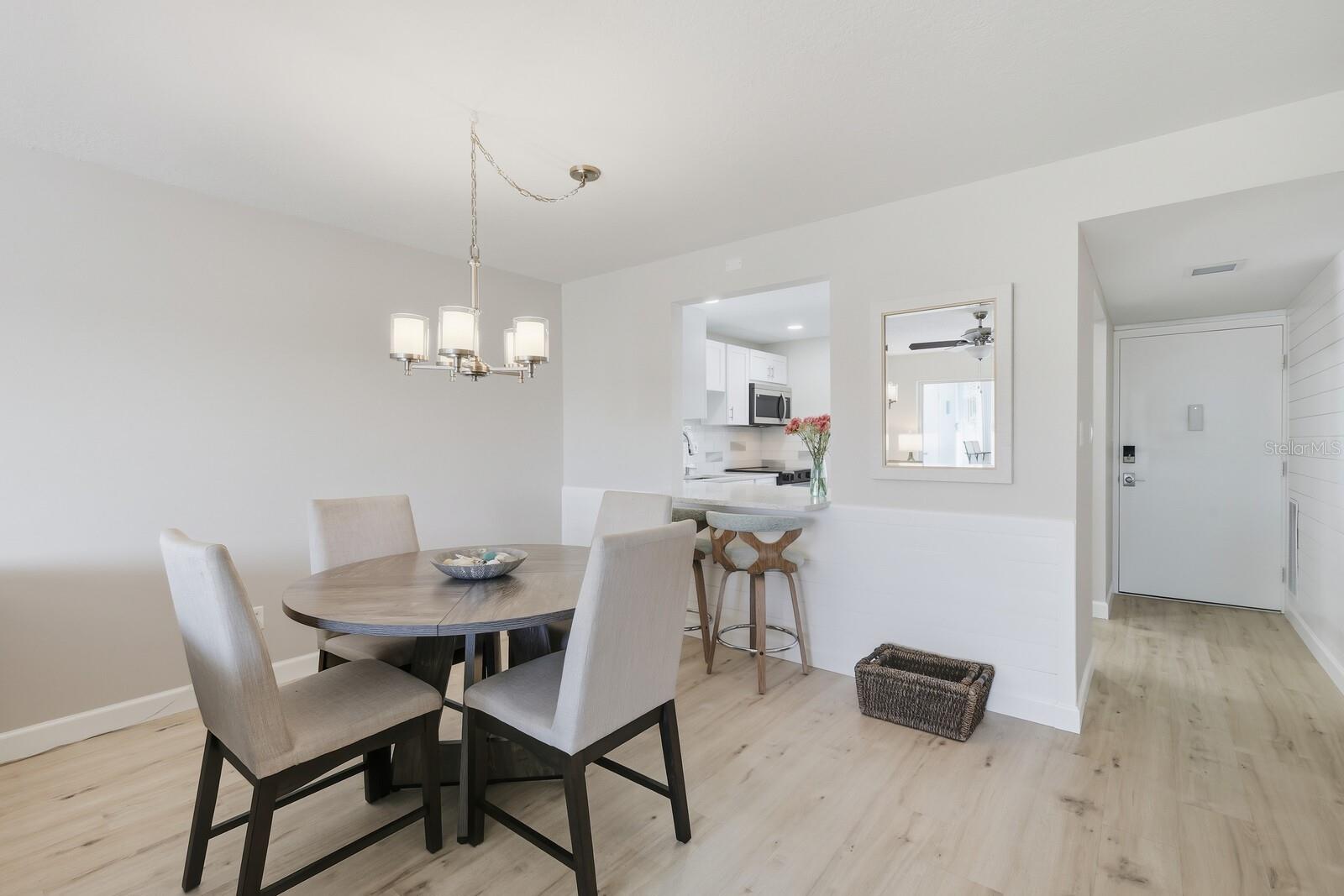 Image 10 of 37 For 4380 Exeter Drive H202