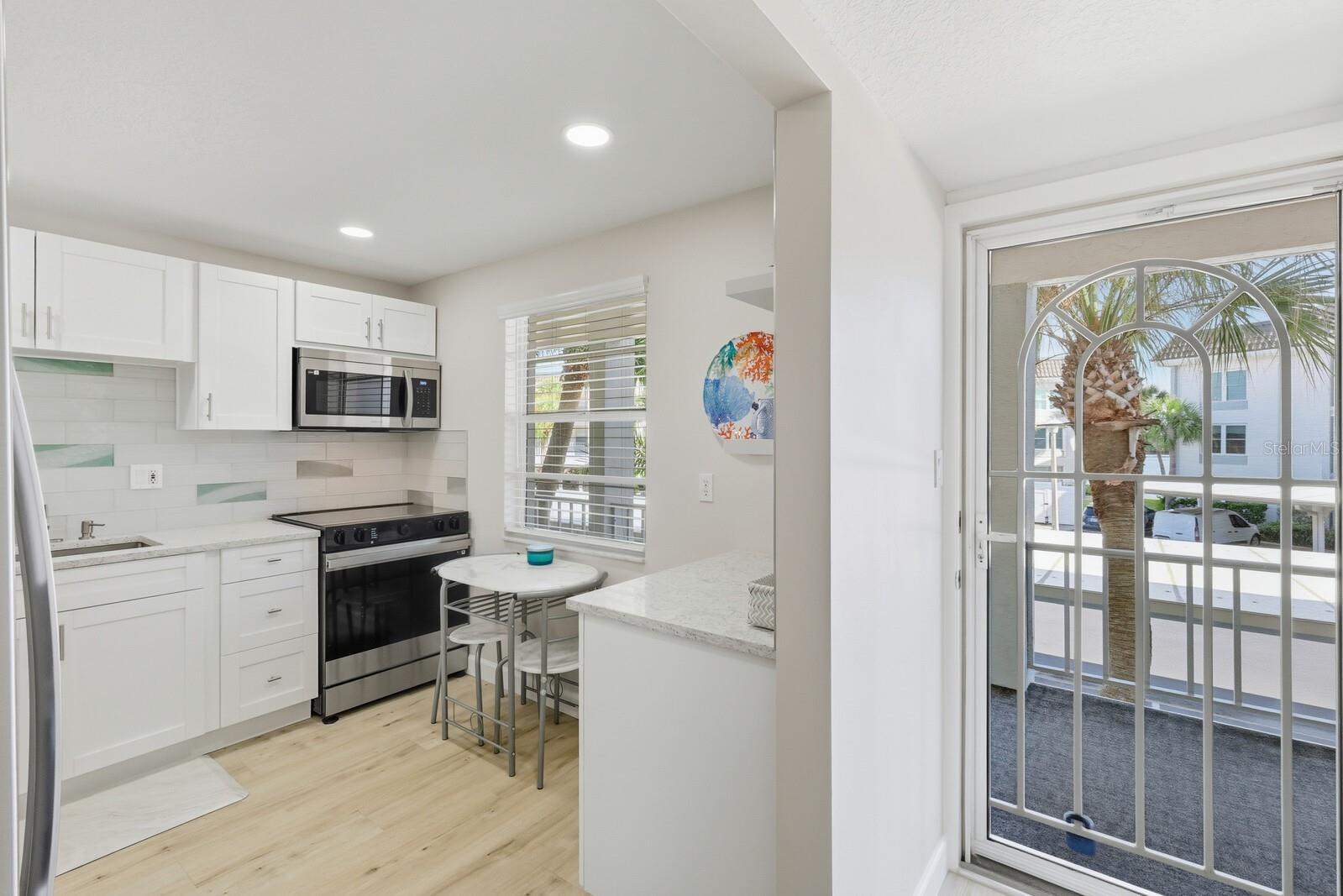 Image 25 of 37 For 4380 Exeter Drive H202