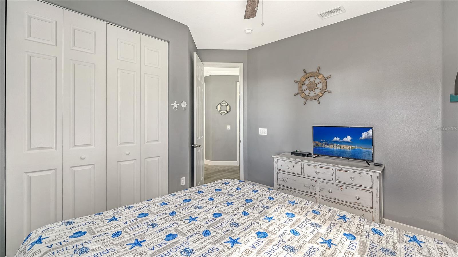 Image 33 of 54 For 2317 Avenue C  300