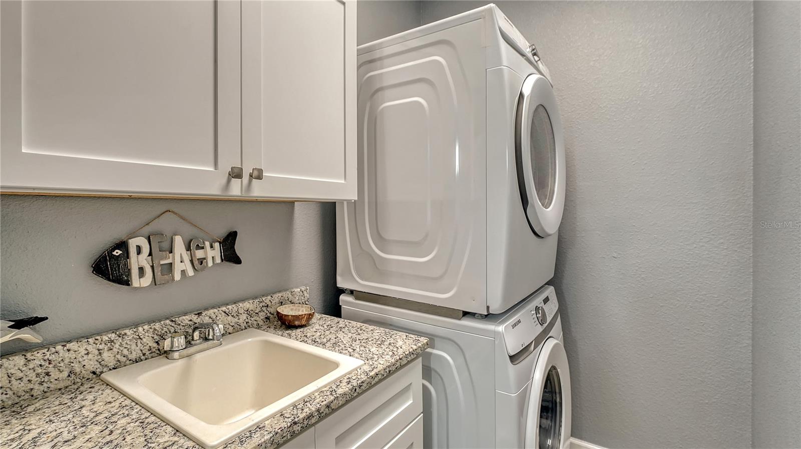 Image 35 of 54 For 2317 Avenue C  300