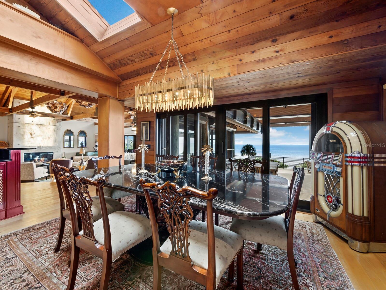 Listing photo id 16 for 6685 Gulf Of Mexico Drive