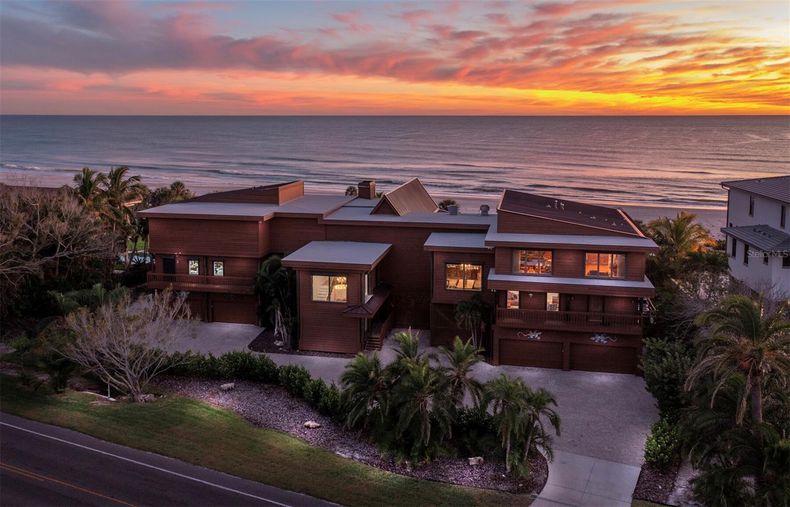 Listing photo id 0 for 6685 Gulf Of Mexico Drive