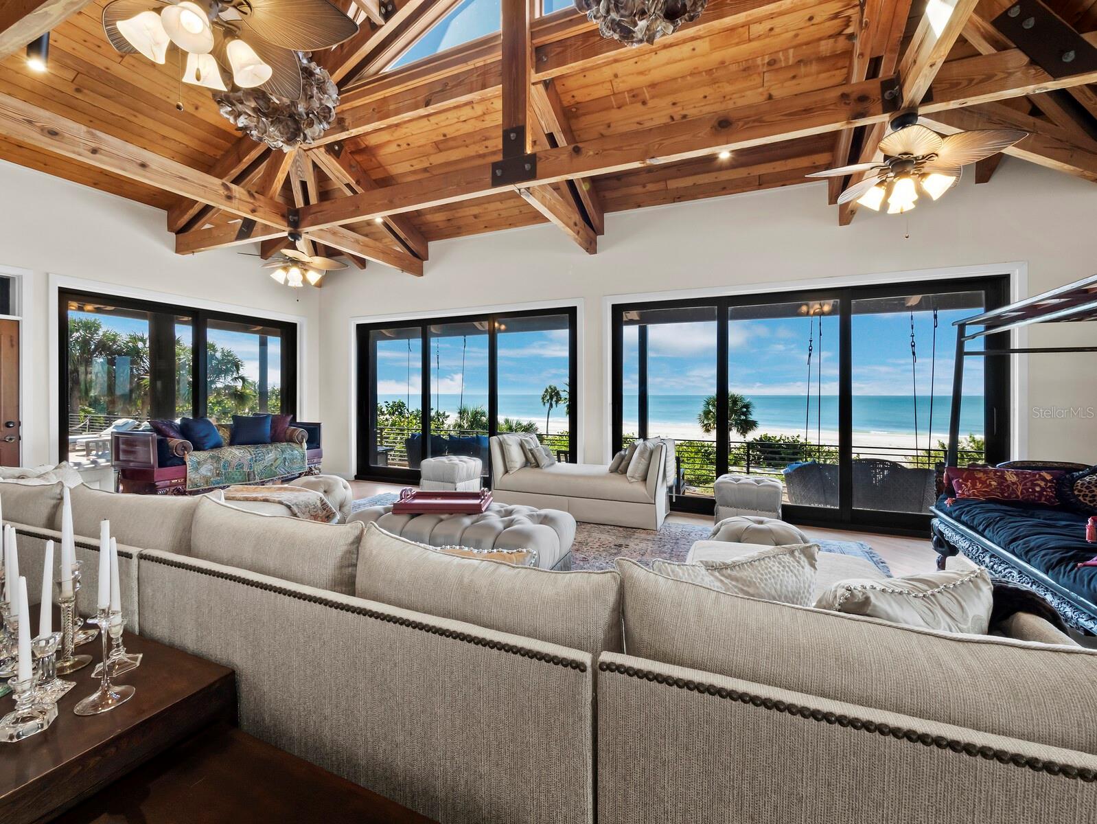 Listing photo id 18 for 6685 Gulf Of Mexico Drive