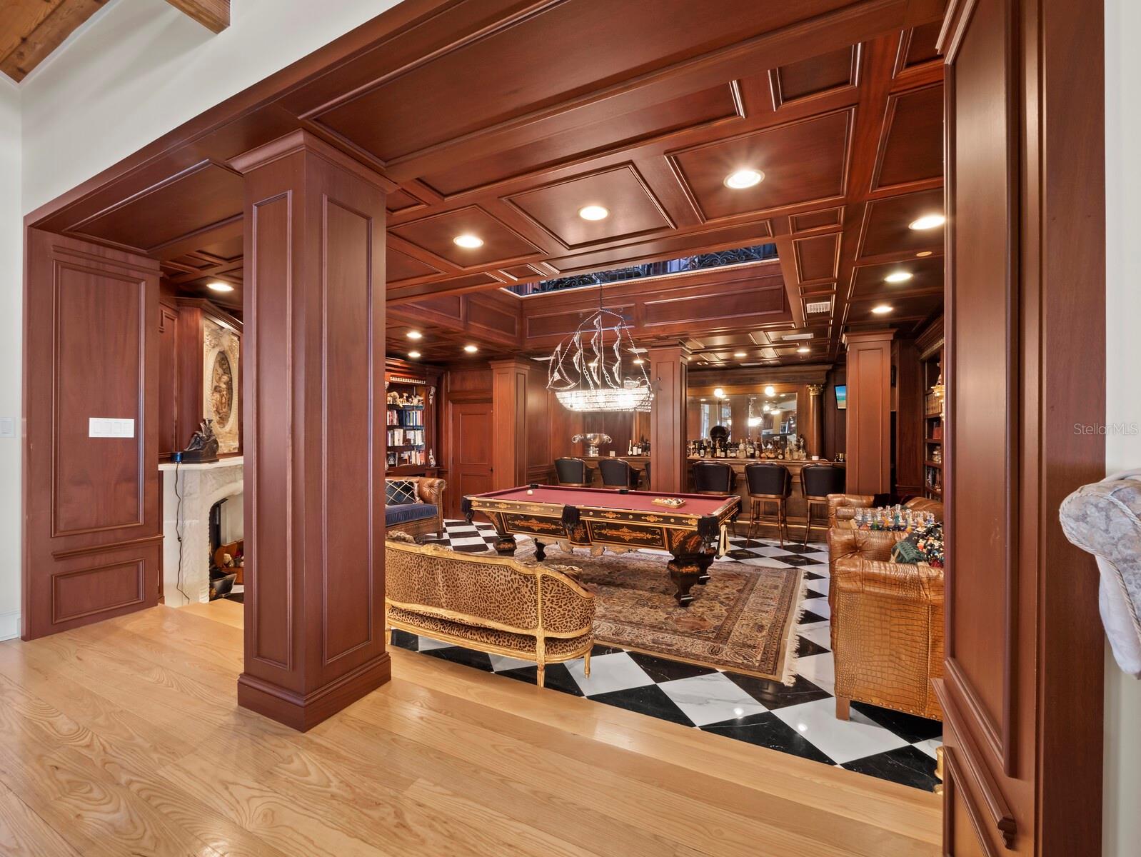 Listing photo id 23 for 6685 Gulf Of Mexico Drive