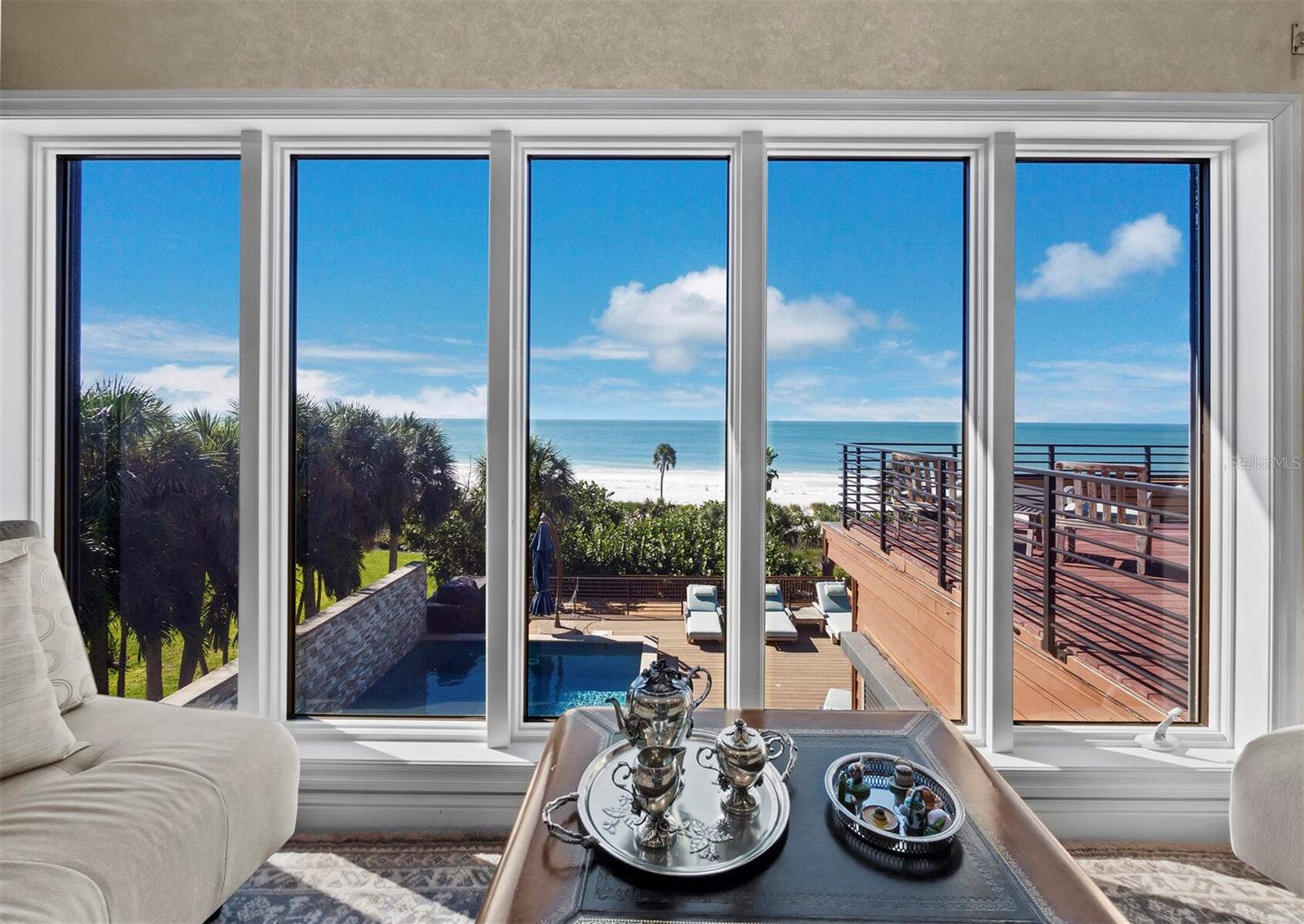 Listing photo id 29 for 6685 Gulf Of Mexico Drive