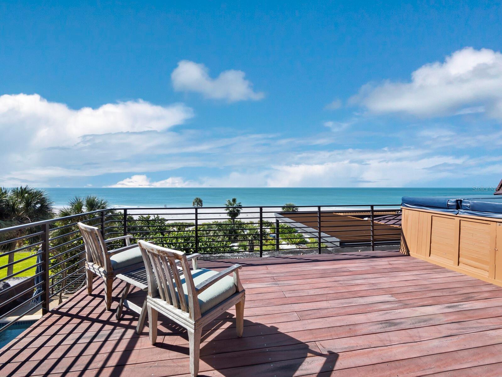 Listing photo id 30 for 6685 Gulf Of Mexico Drive