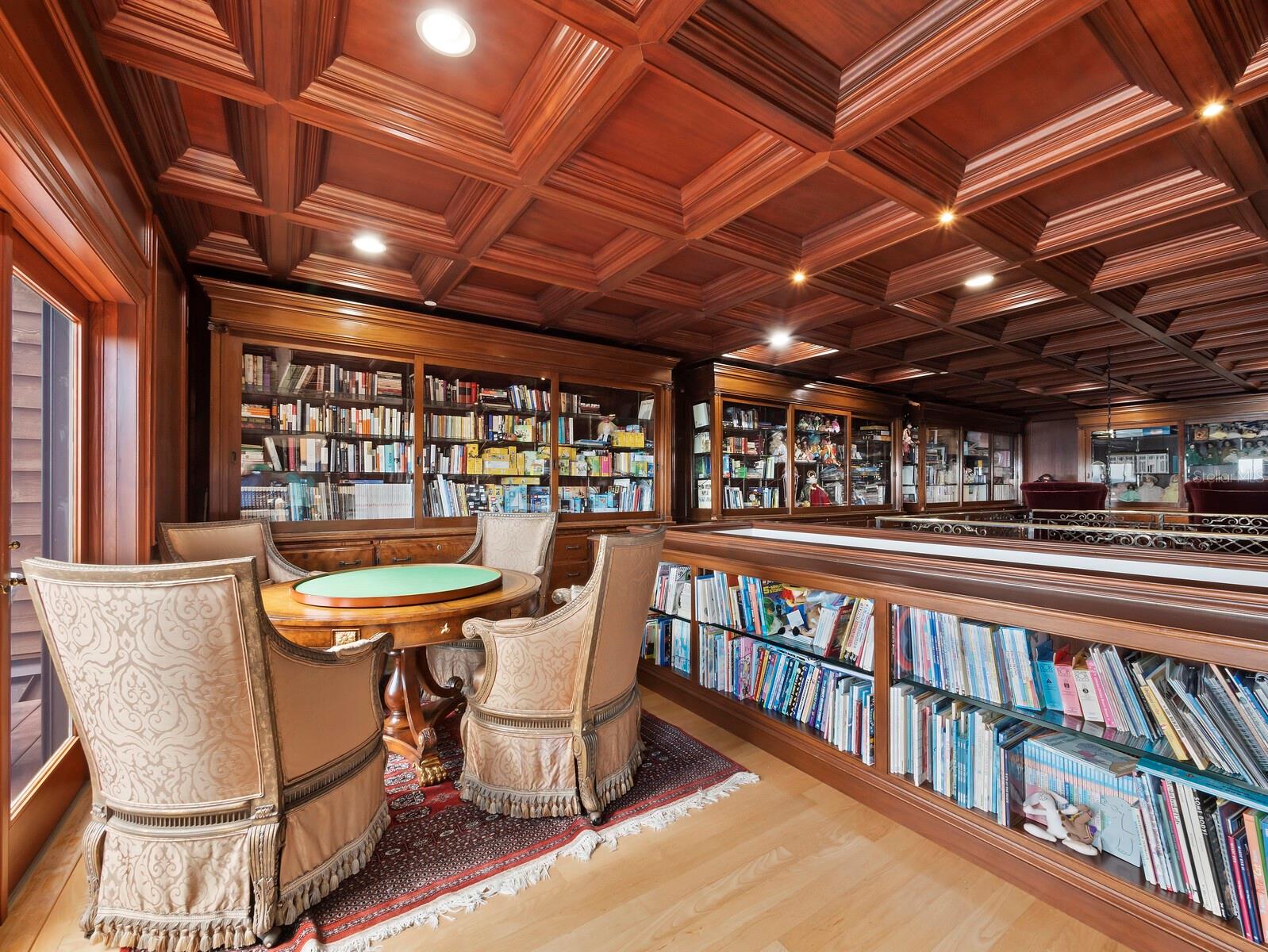 Listing photo id 38 for 6685 Gulf Of Mexico Drive