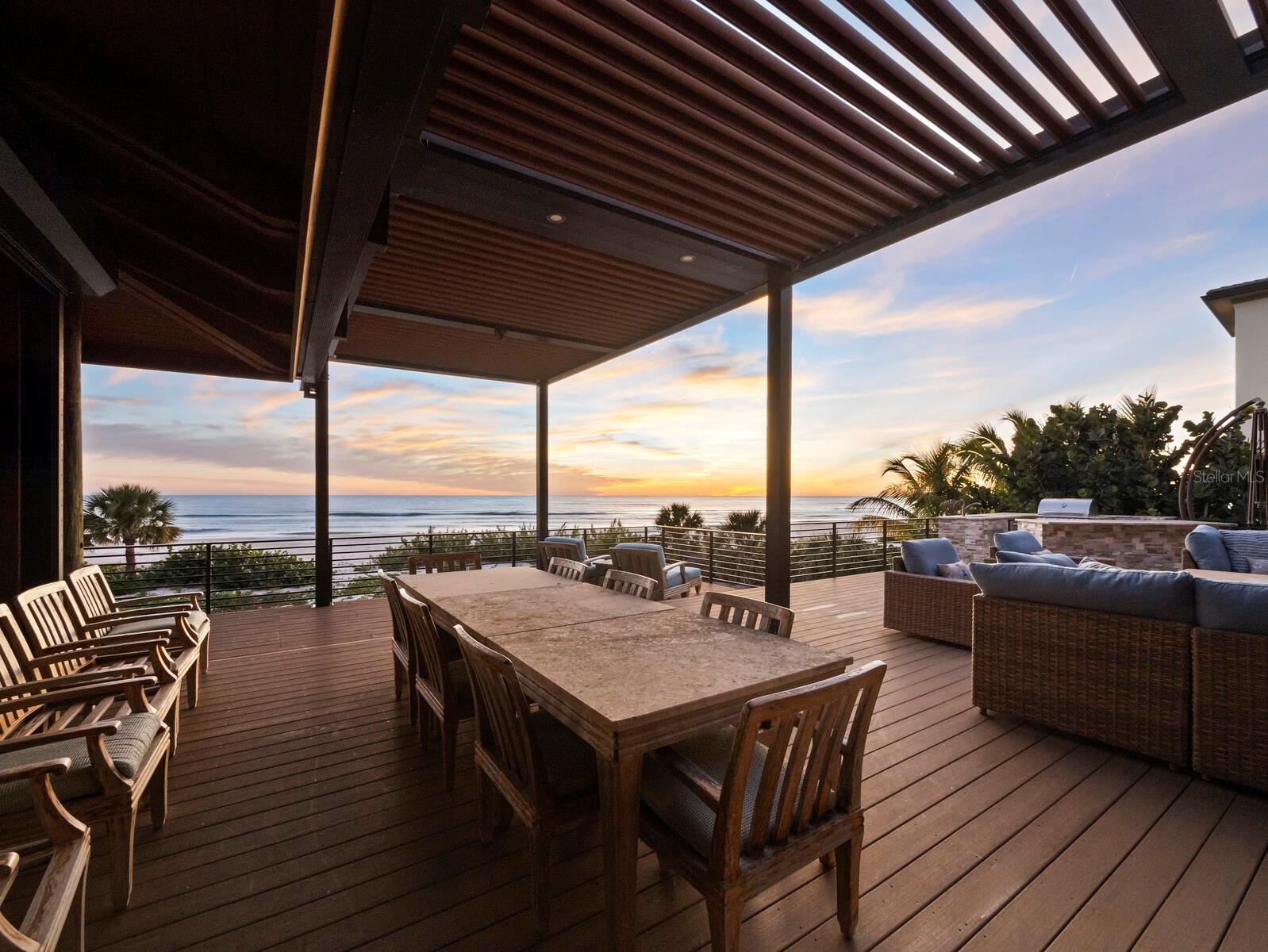 Listing photo id 55 for 6685 Gulf Of Mexico Drive