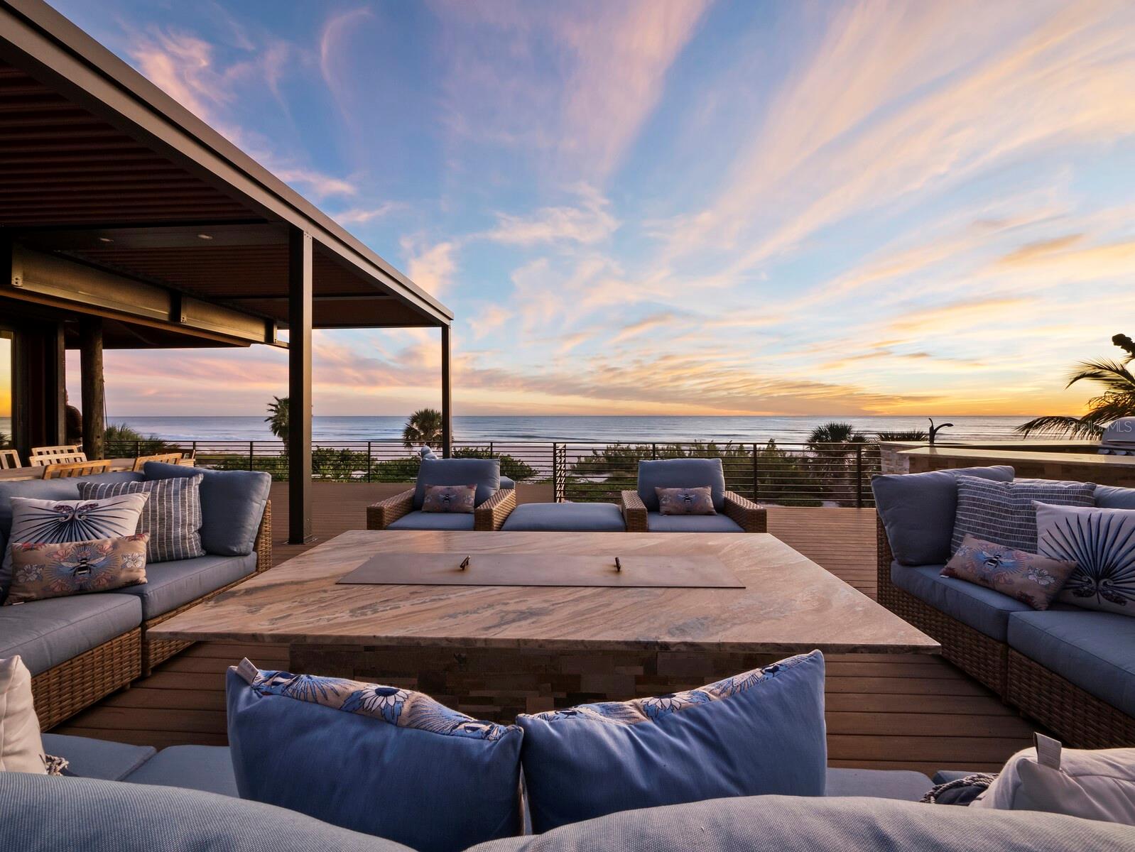 Listing photo id 57 for 6685 Gulf Of Mexico Drive