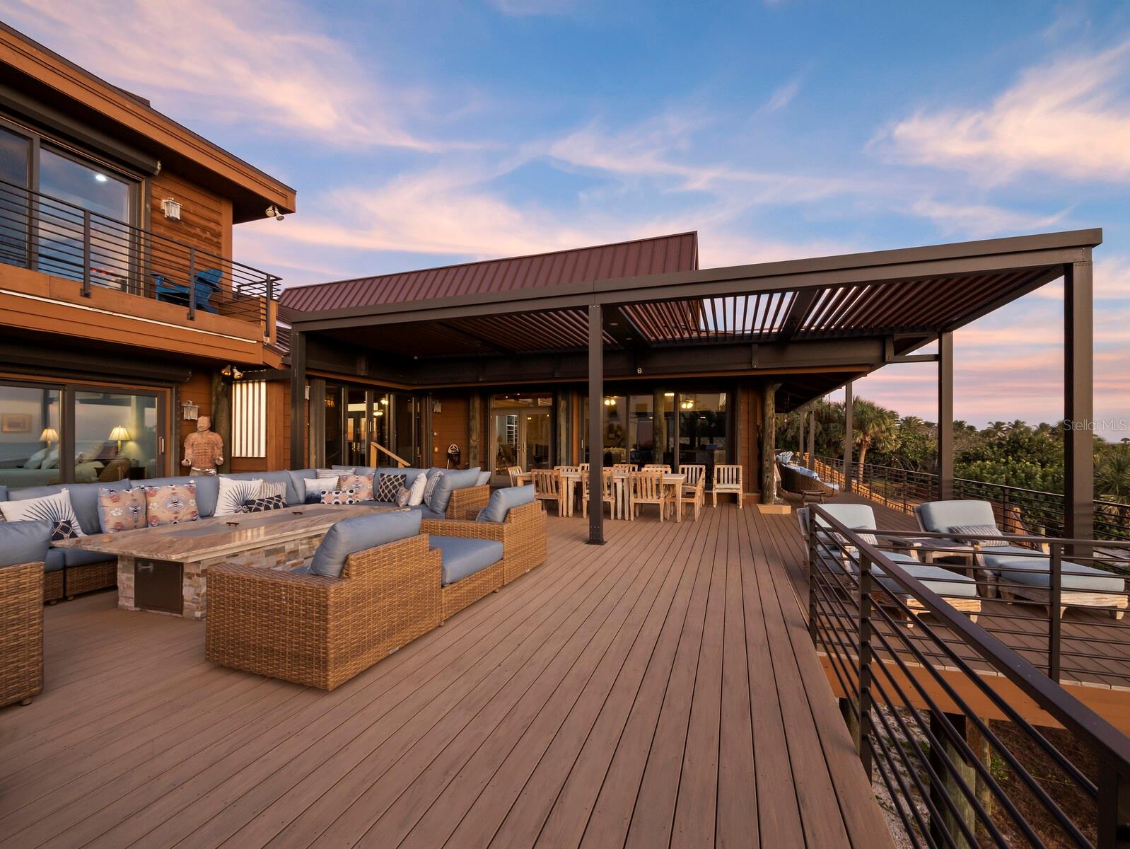 Listing photo id 58 for 6685 Gulf Of Mexico Drive