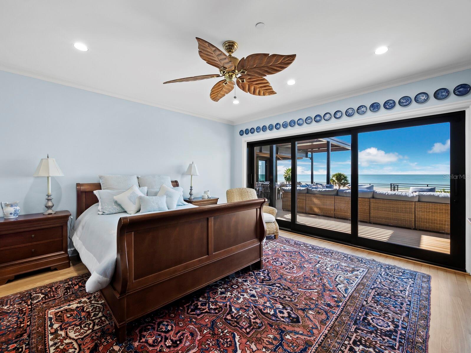 Listing photo id 65 for 6685 Gulf Of Mexico Drive