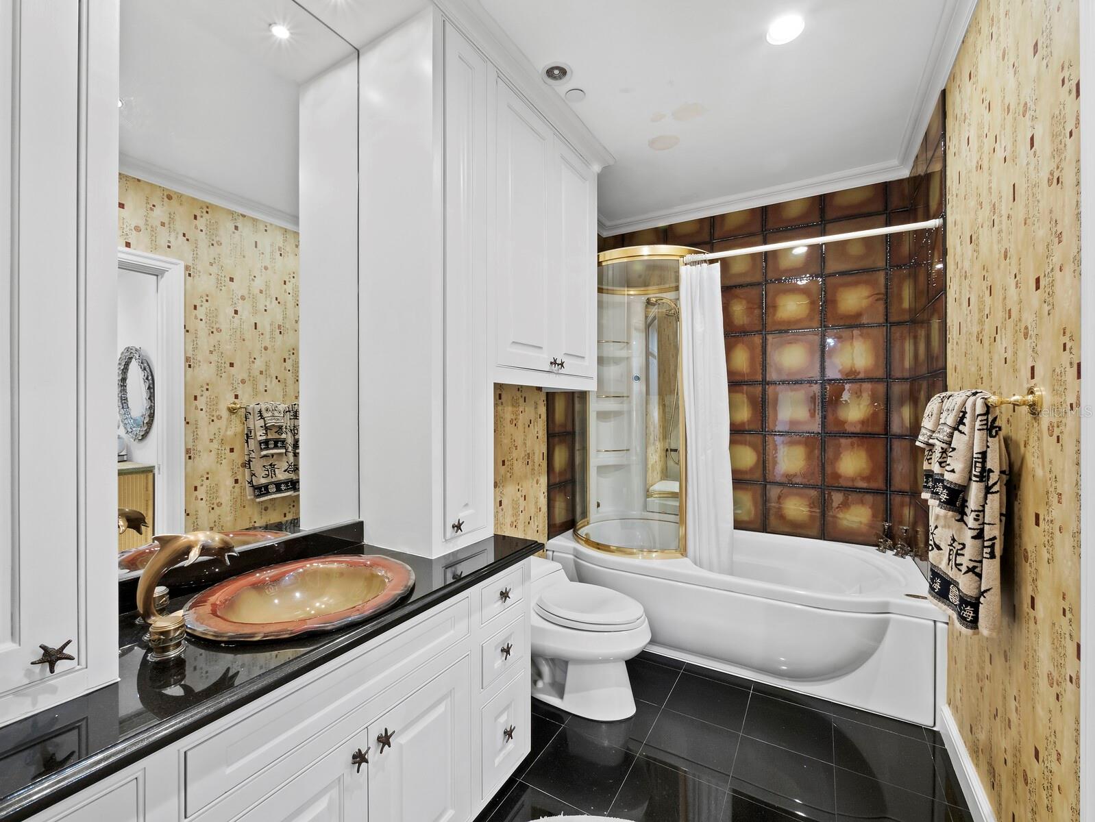 Listing photo id 74 for 6685 Gulf Of Mexico Drive