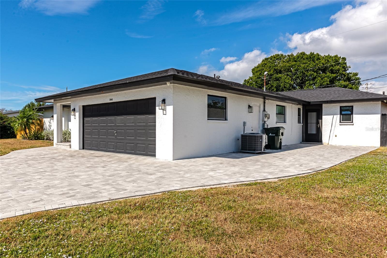 Image 4 of 58 For 3145 Bougainvillea Street