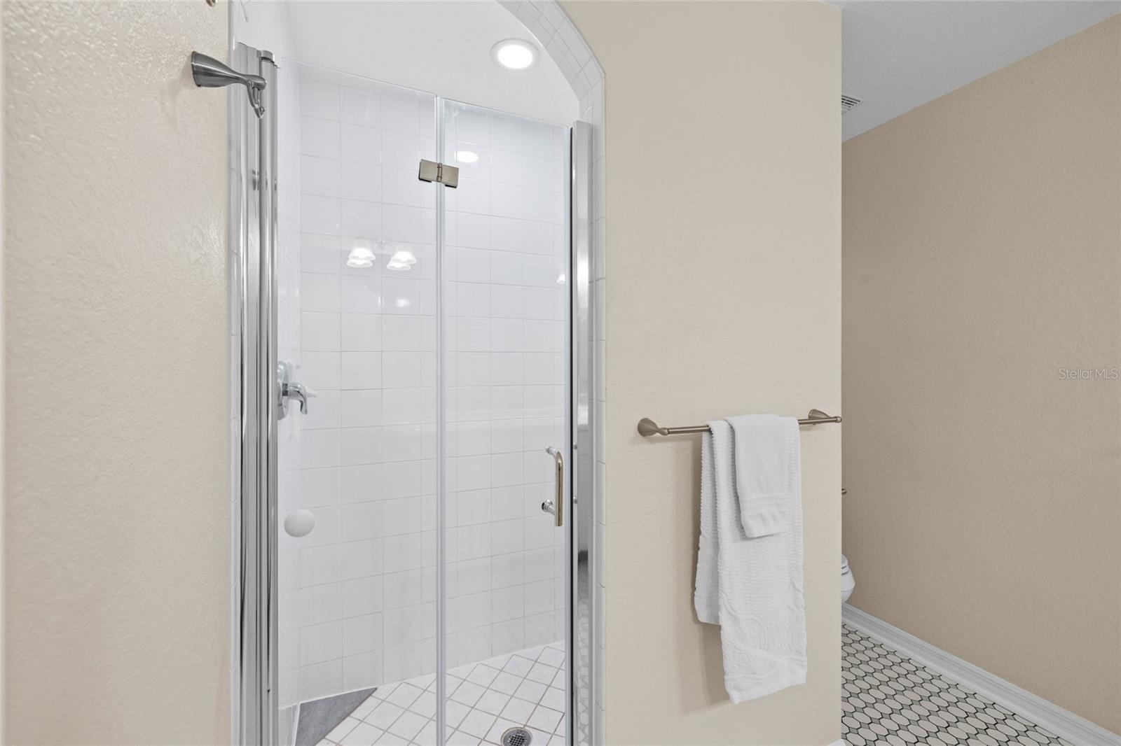 Image 19 of 37 For 5262 Rhapsody Avenue