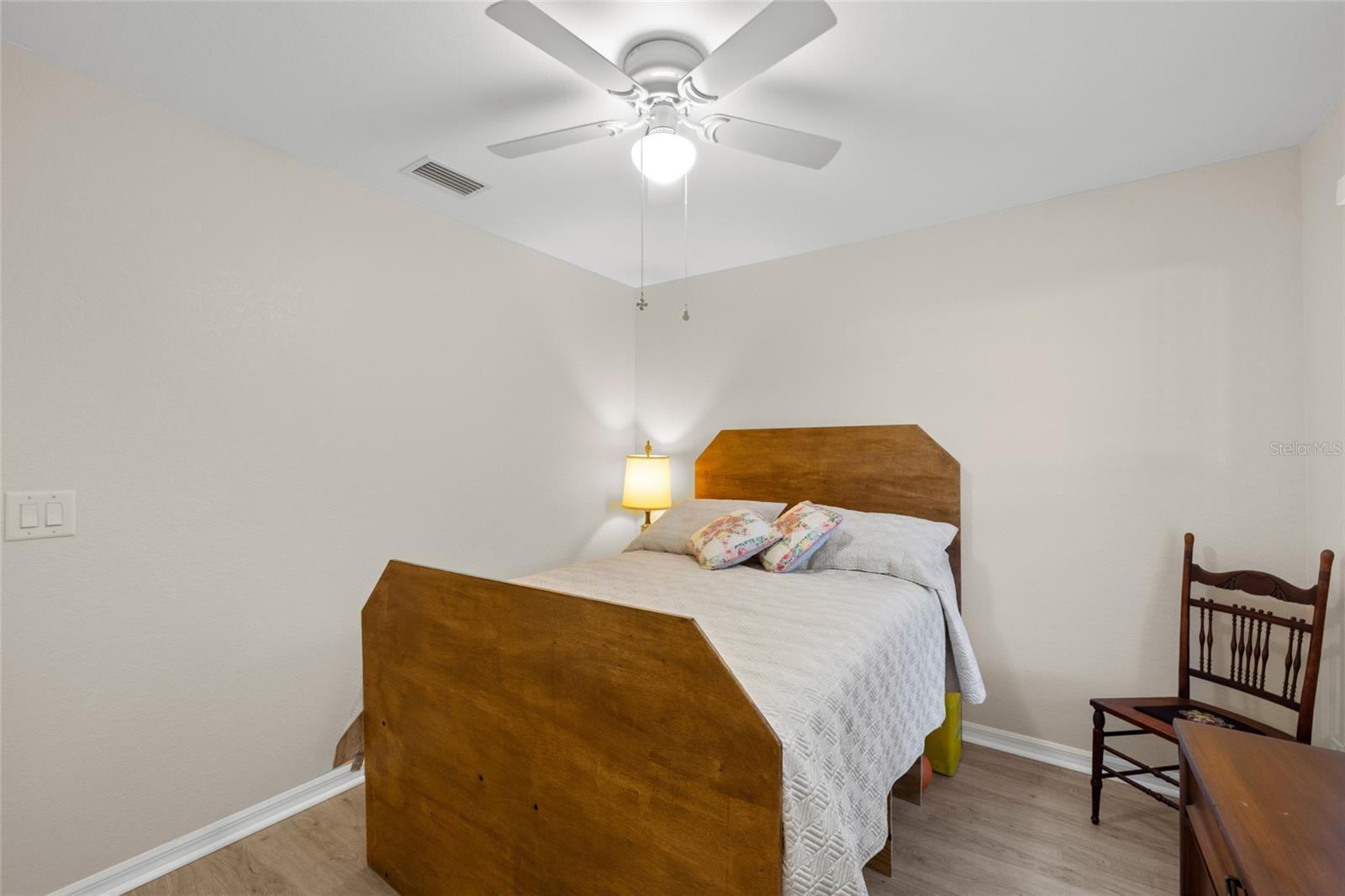 Image 21 of 37 For 5262 Rhapsody Avenue