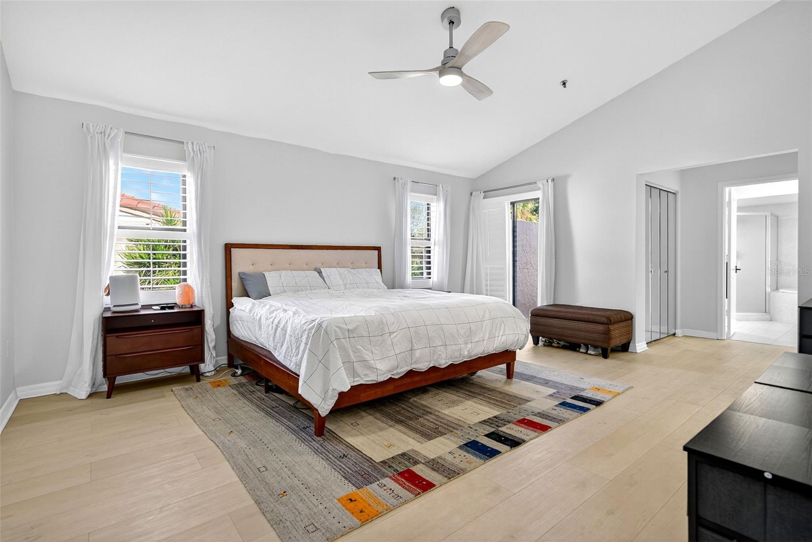 Image 17 of 38 For 2323 Harbour Oaks Drive