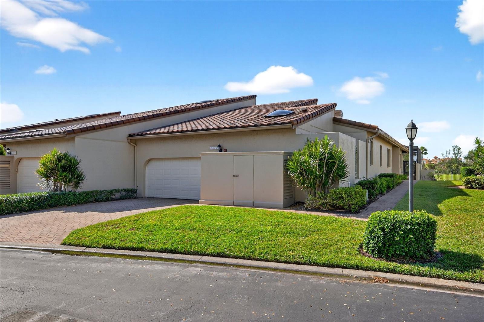 Image 2 of 38 For 2323 Harbour Oaks Drive