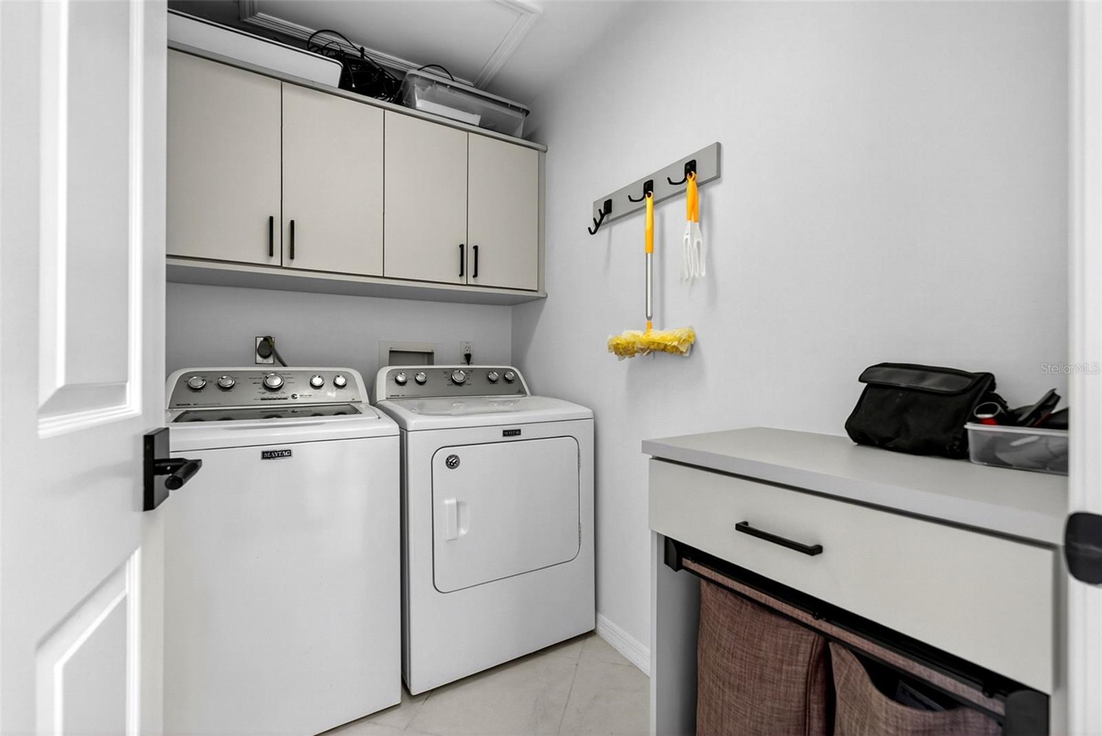 Image 25 of 38 For 2323 Harbour Oaks Drive