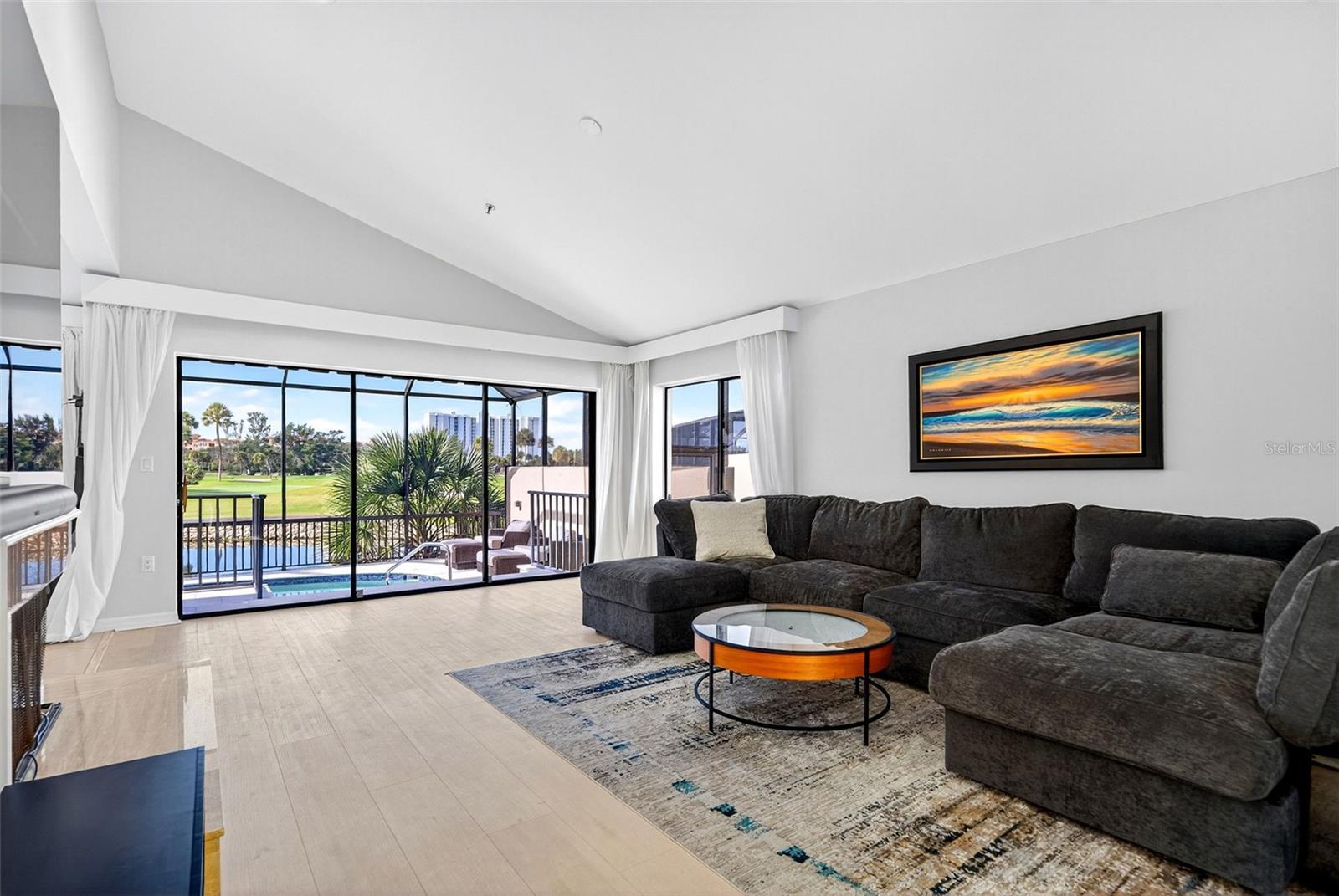 Image 4 of 38 For 2323 Harbour Oaks Drive