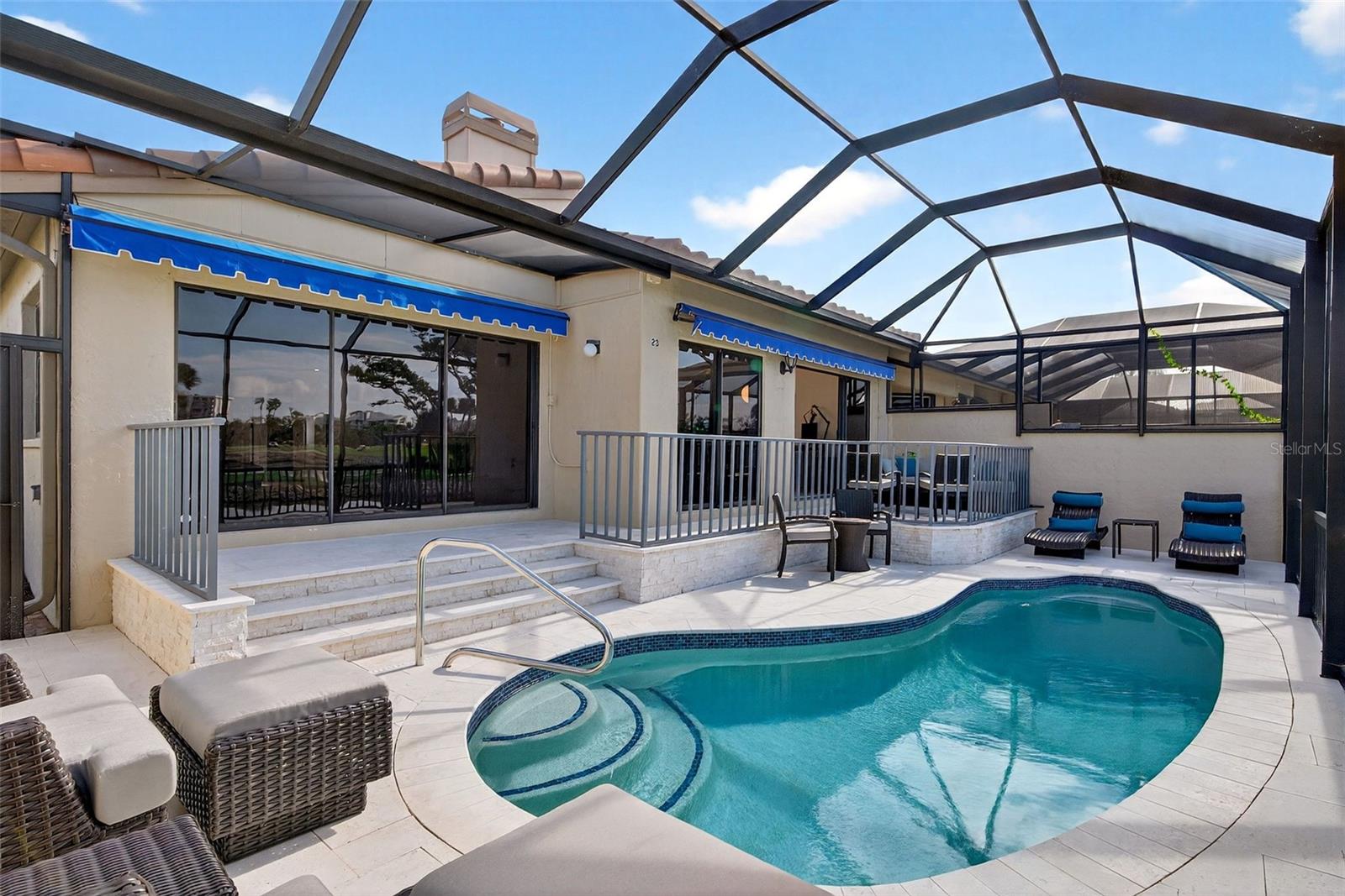 Image 7 of 38 For 2323 Harbour Oaks Drive