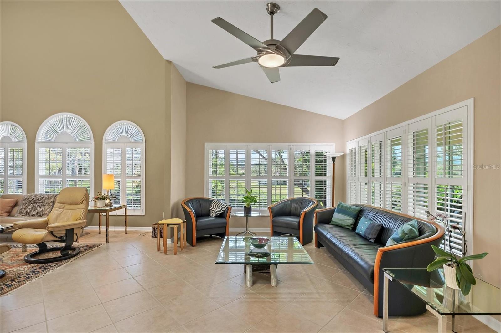 Image 13 of 77 For 4416 Calle Serena