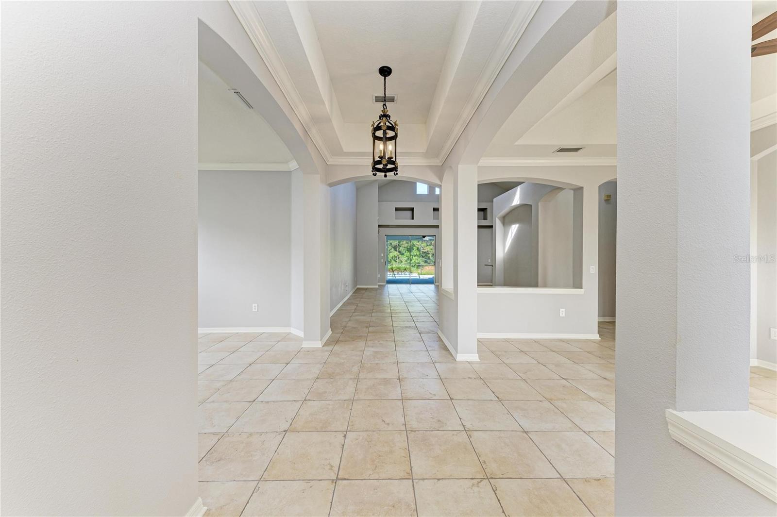 Image 11 of 56 For 7114 Cromwell Park Lane