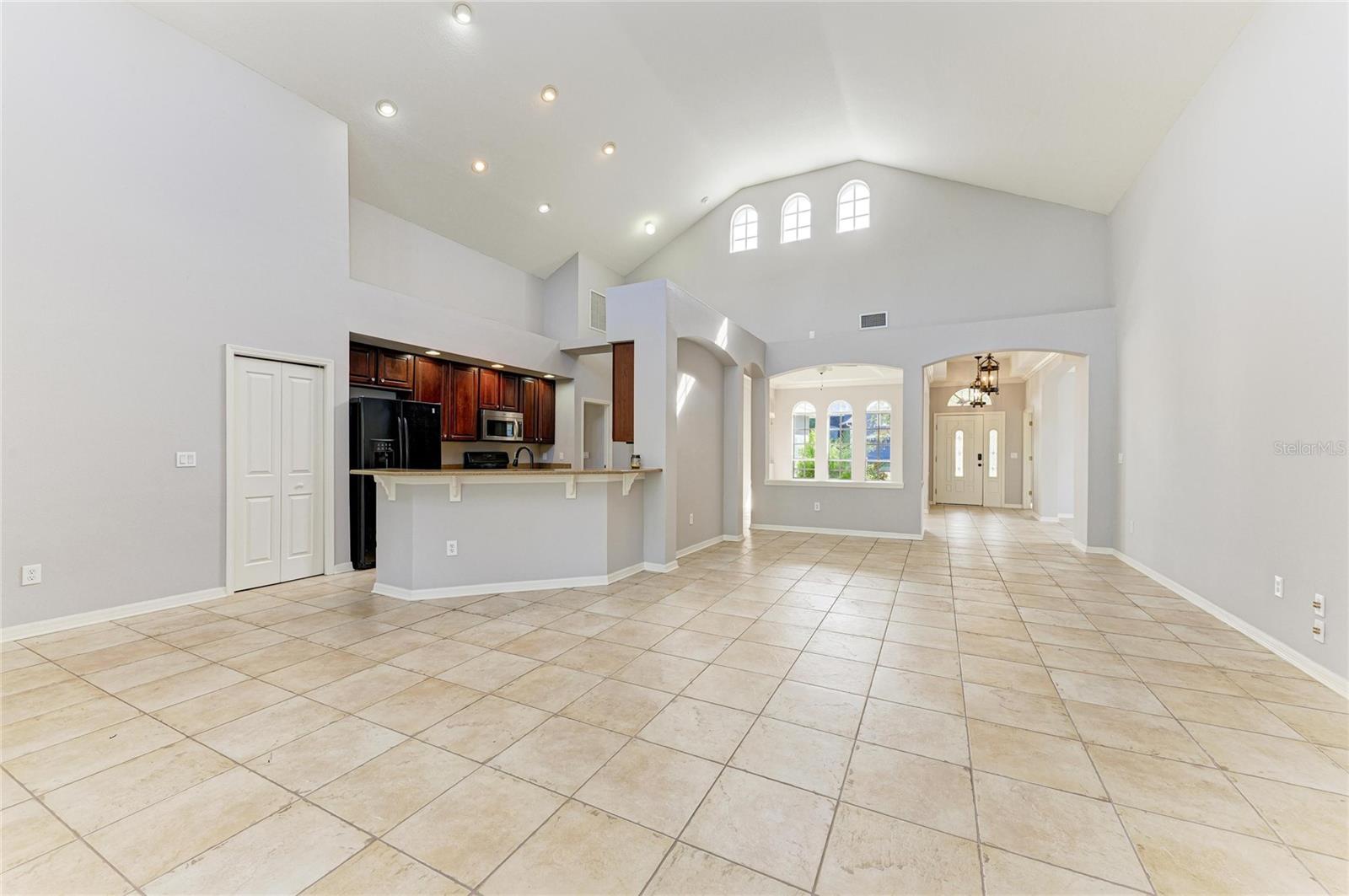 Image 22 of 56 For 7114 Cromwell Park Lane