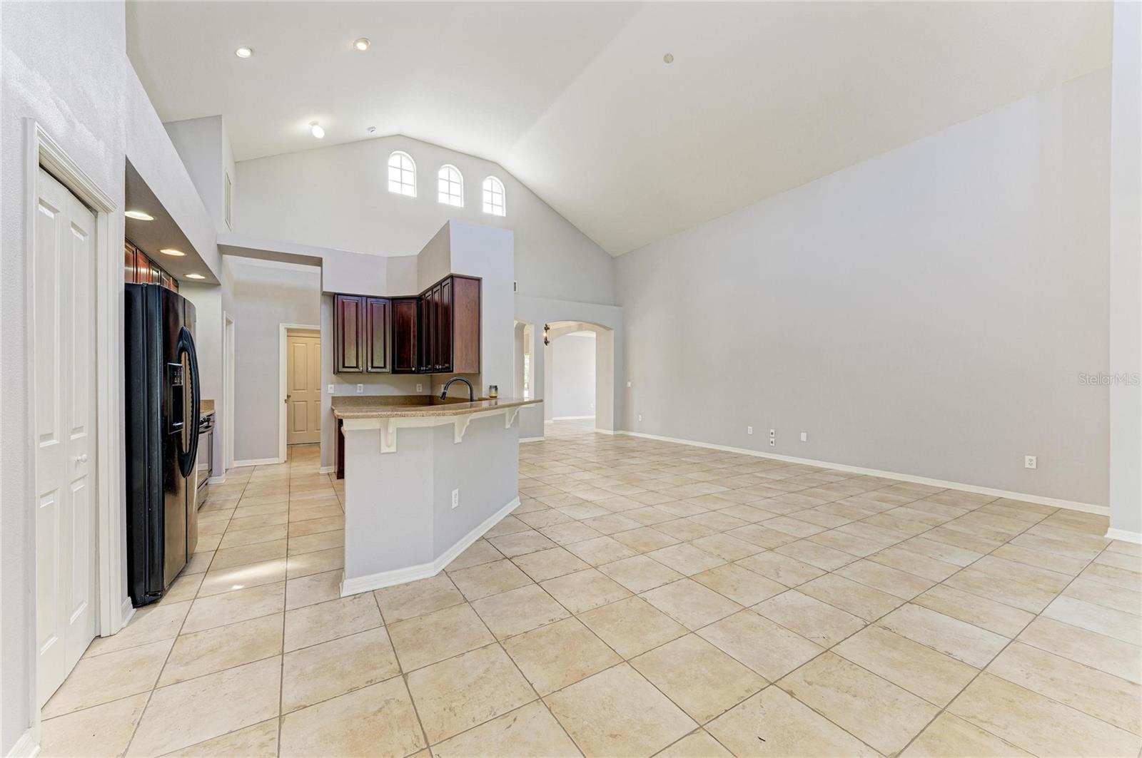 Image 23 of 56 For 7114 Cromwell Park Lane