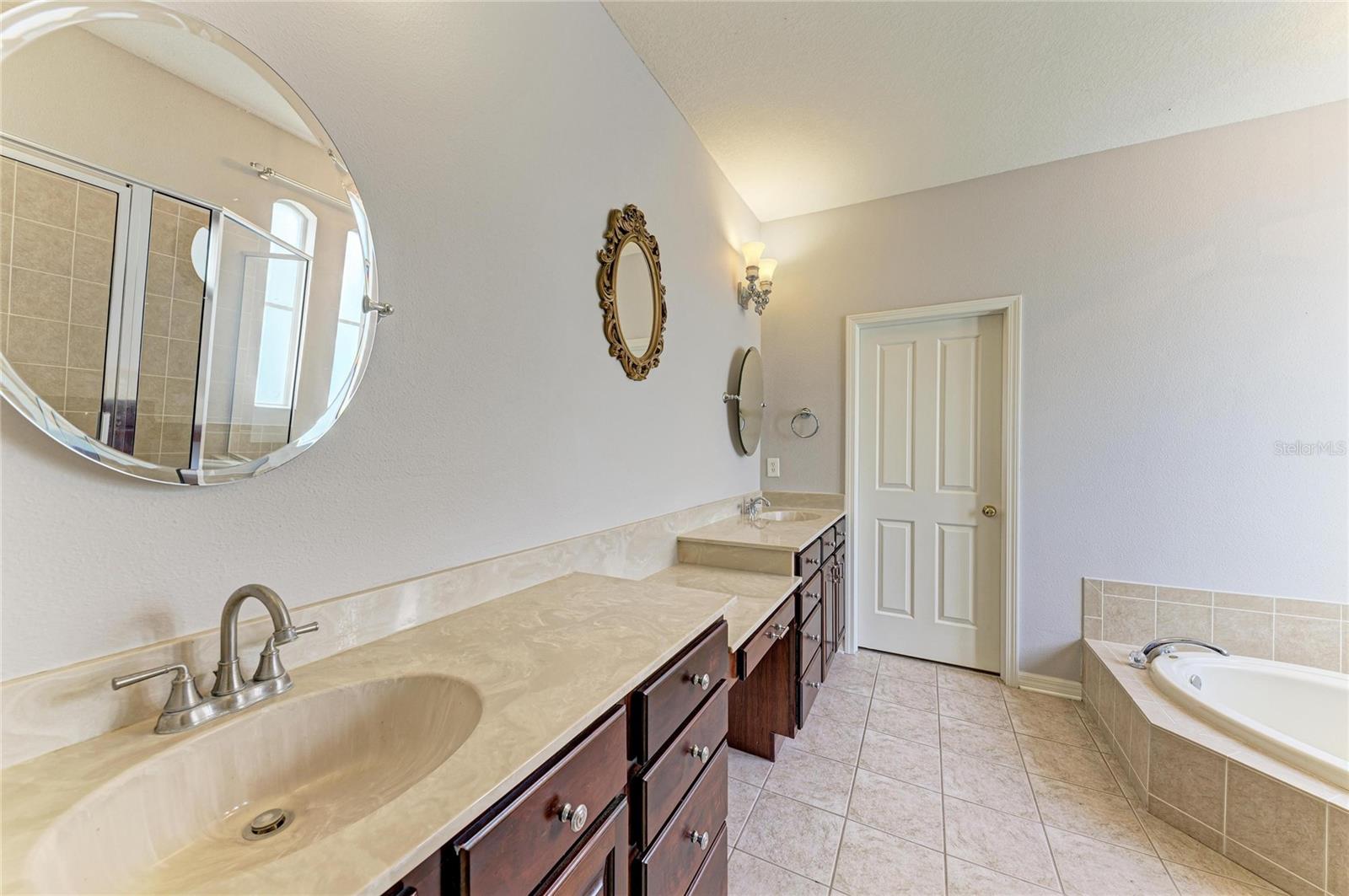 Image 33 of 56 For 7114 Cromwell Park Lane