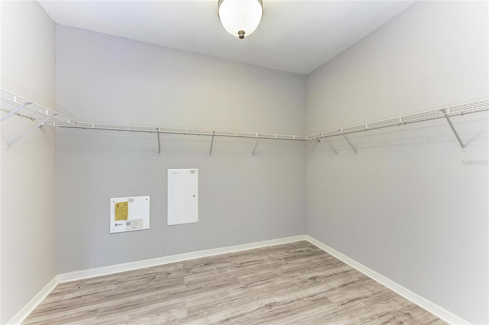 Image 36 of 56 For 7114 Cromwell Park Lane