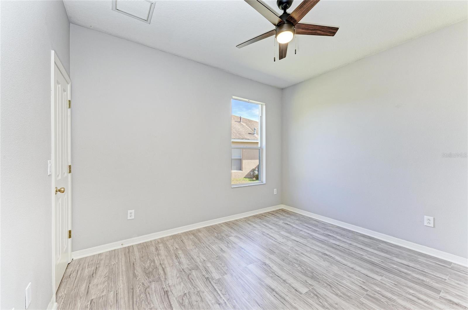 Image 39 of 56 For 7114 Cromwell Park Lane