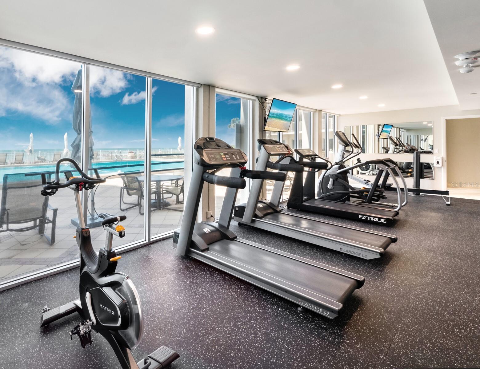 Image 39 of 43 For 2301 Gulf Of Mexico Drive 101n