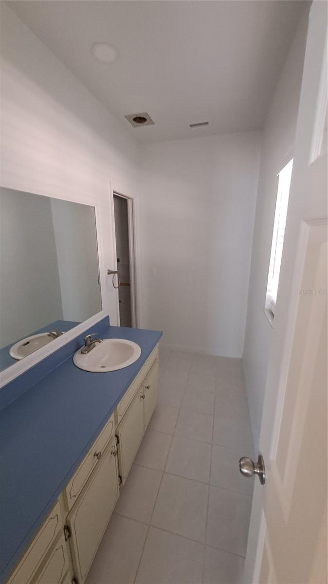 Image 14 of 17 For 16 Golf View Drive