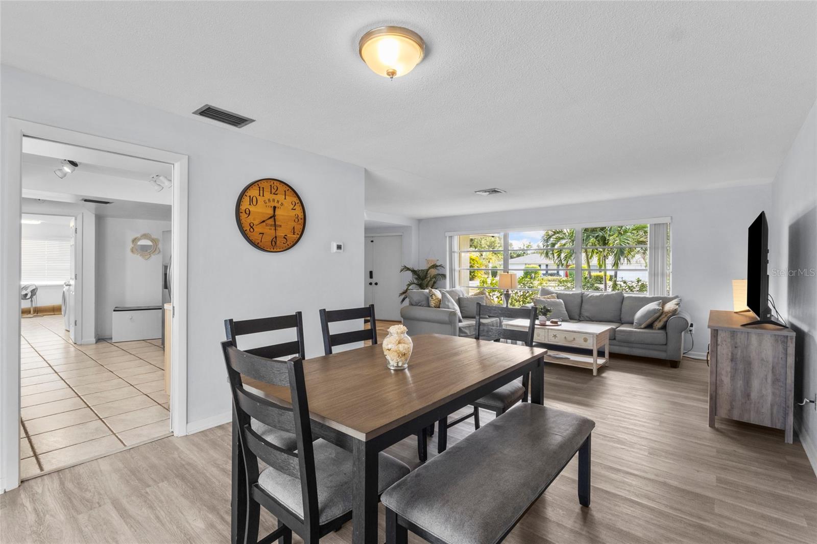 Image 12 of 46 For 433 Whitfield Avenue