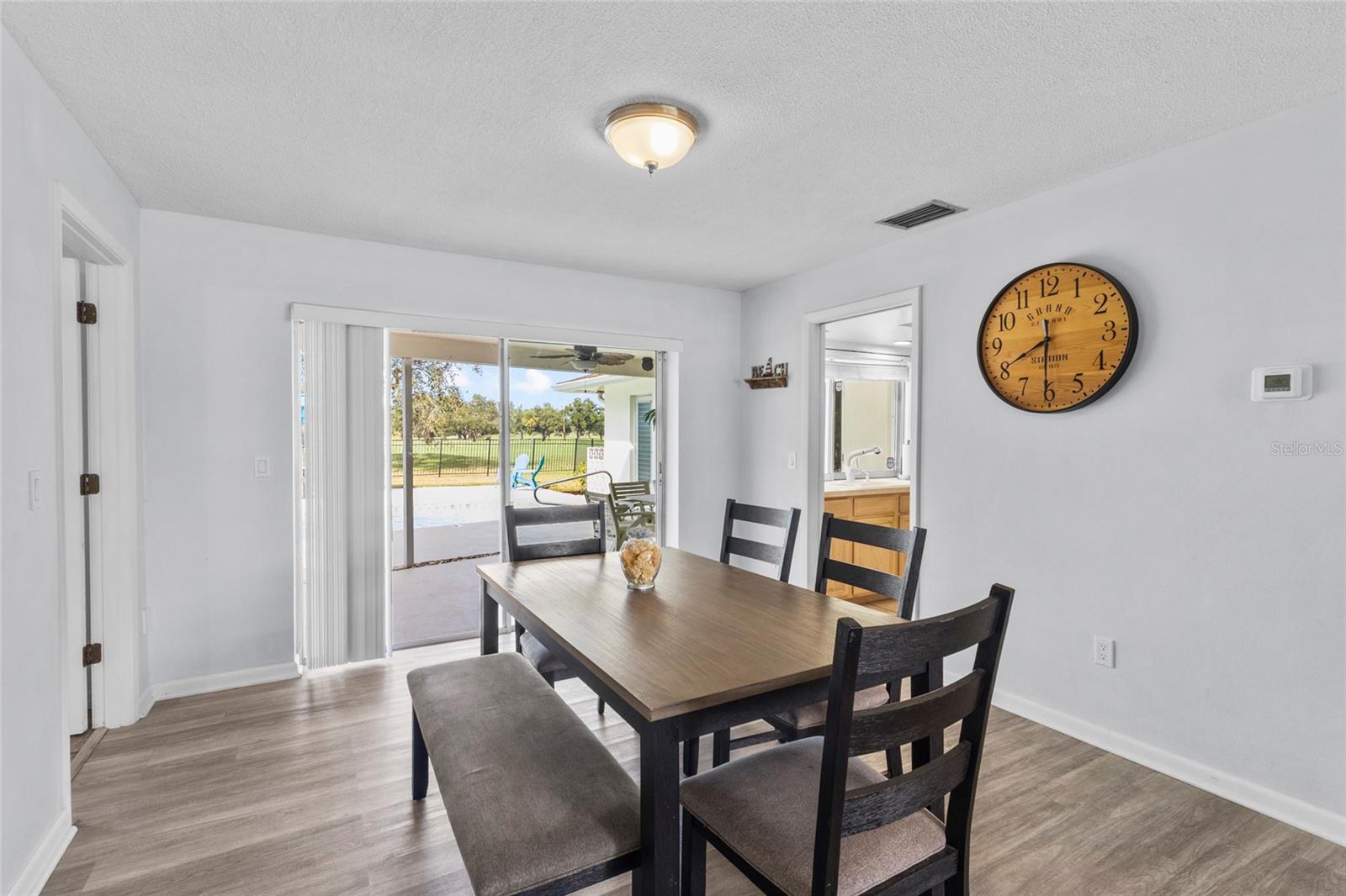 Image 16 of 46 For 433 Whitfield Avenue