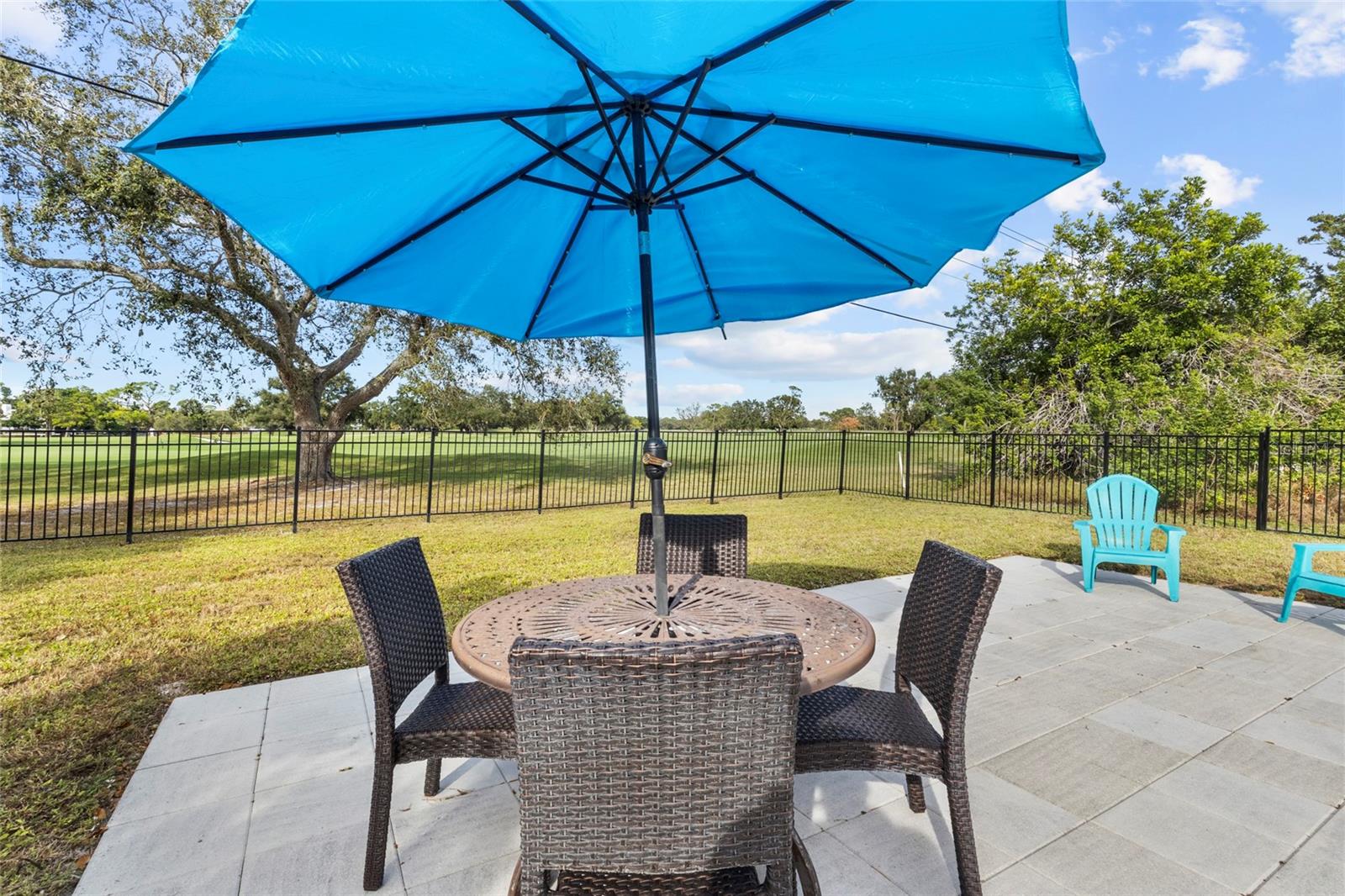 Image 35 of 46 For 433 Whitfield Avenue