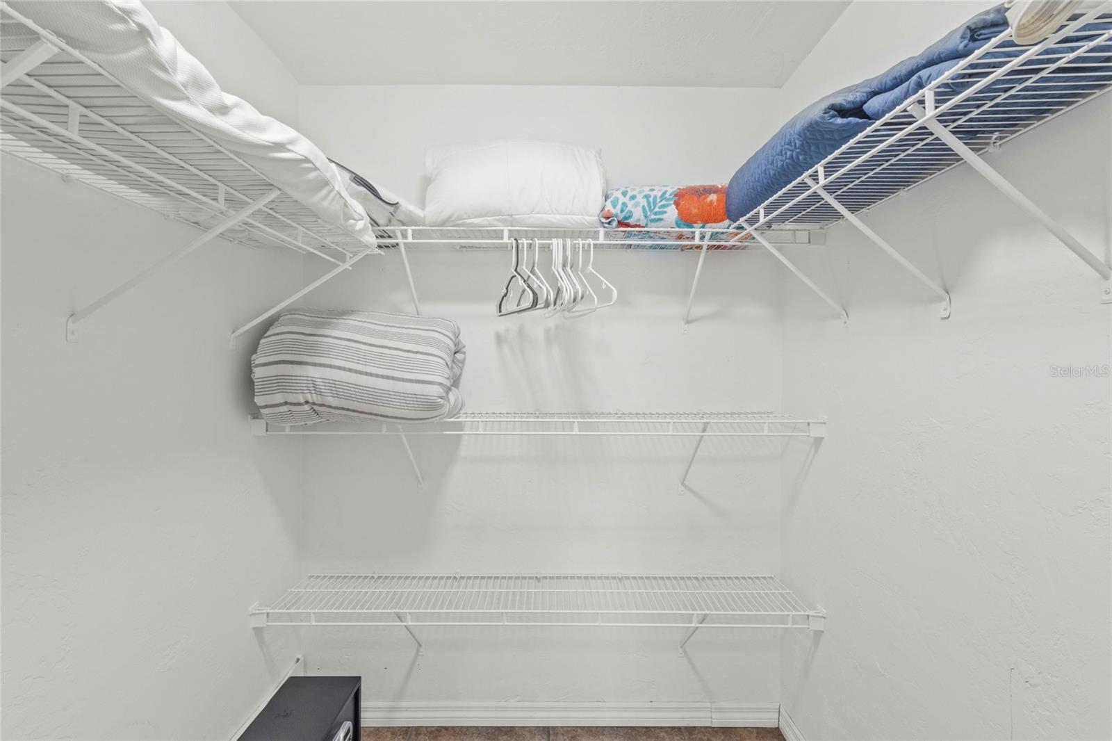 Image 41 of 46 For 433 Whitfield Avenue