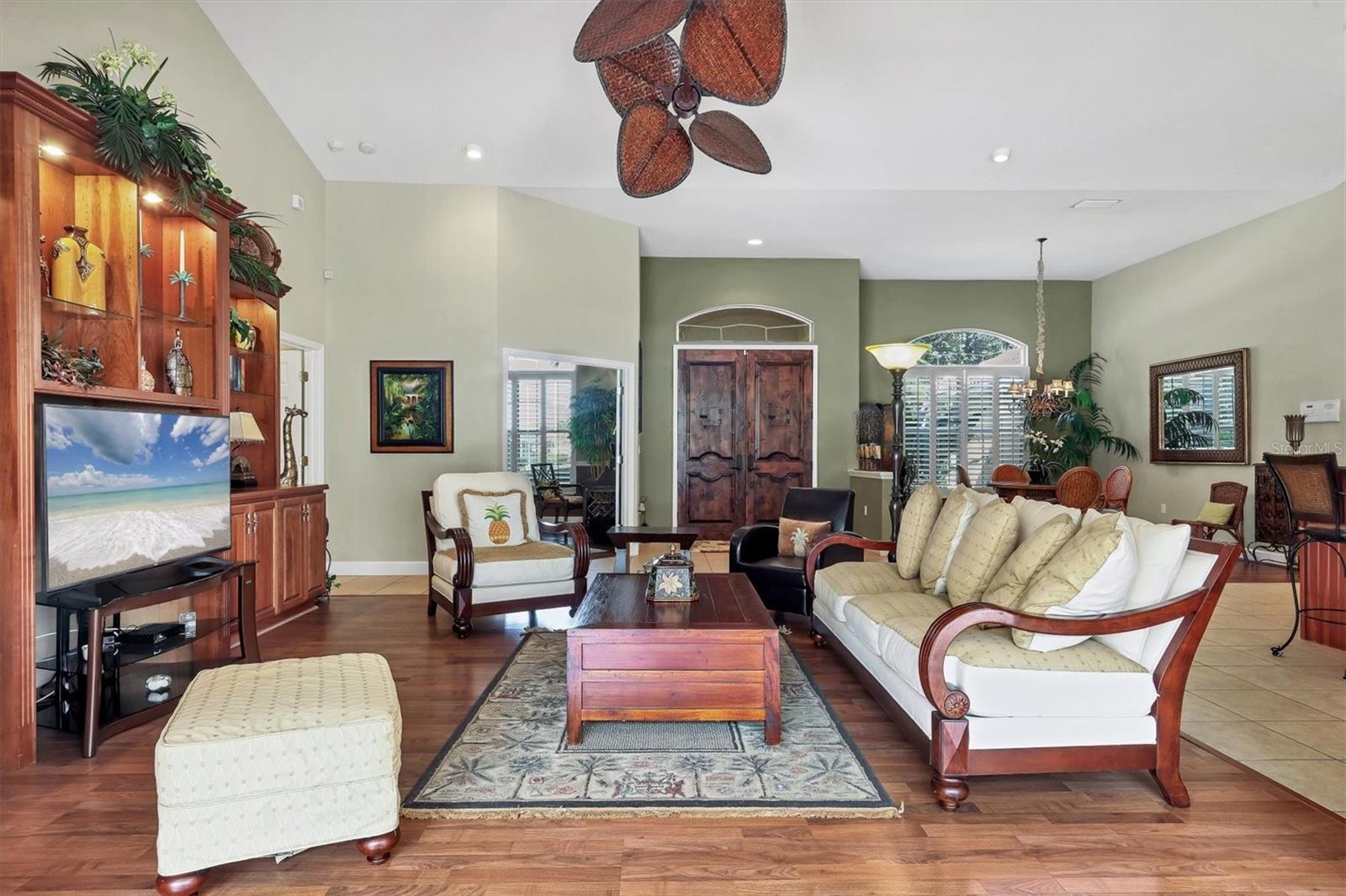 Image 10 of 63 For 2374 Little Country Road