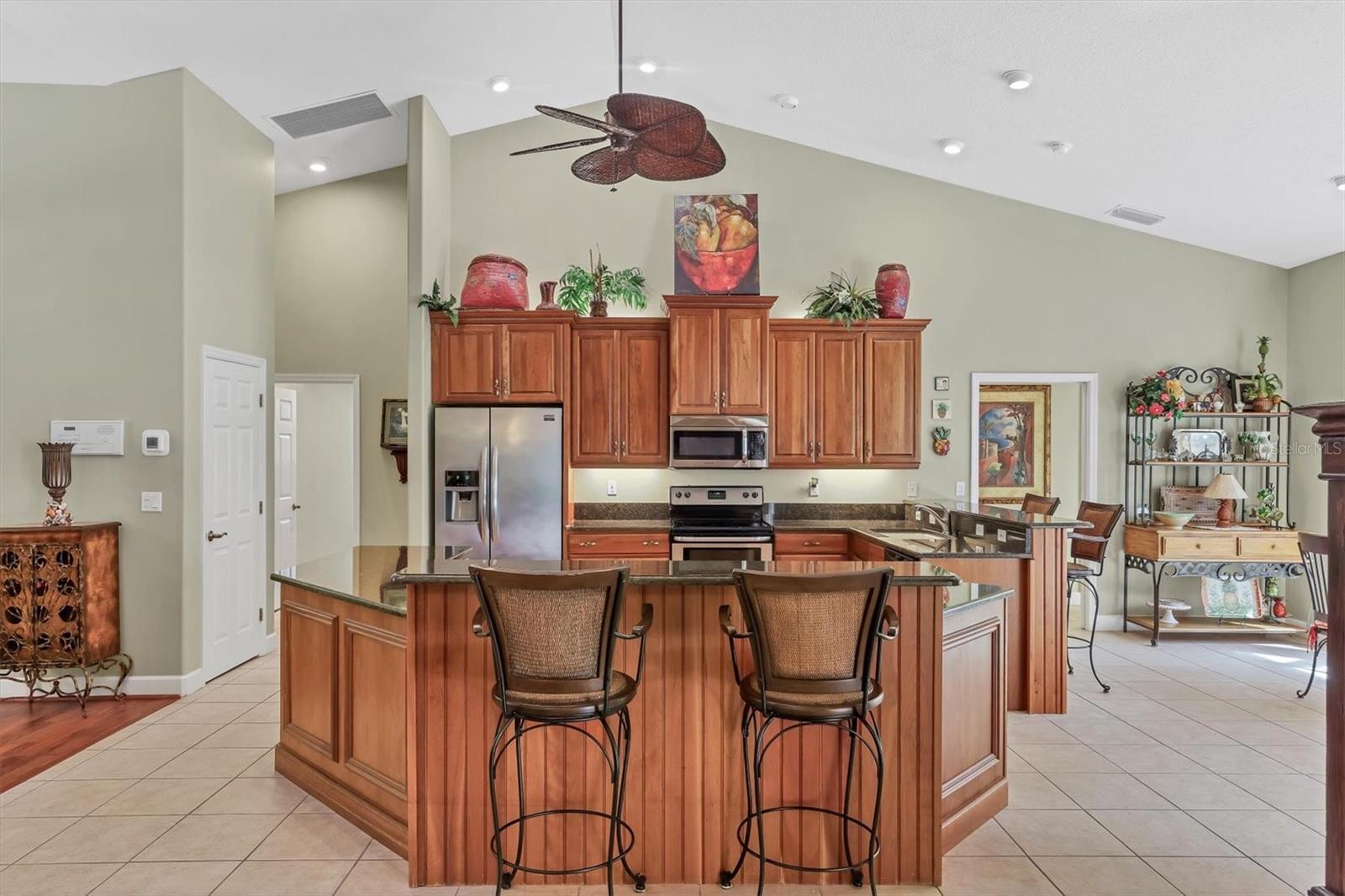 Image 14 of 63 For 2374 Little Country Road