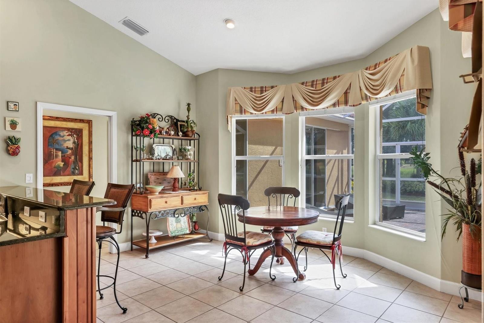 Image 18 of 63 For 2374 Little Country Road