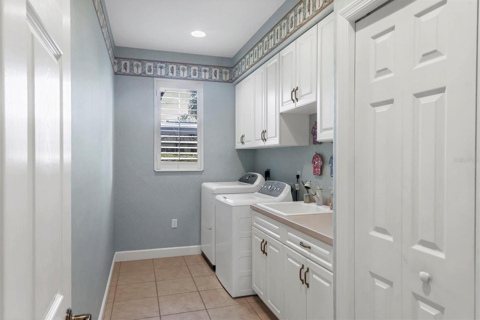 Image 32 of 63 For 2374 Little Country Road