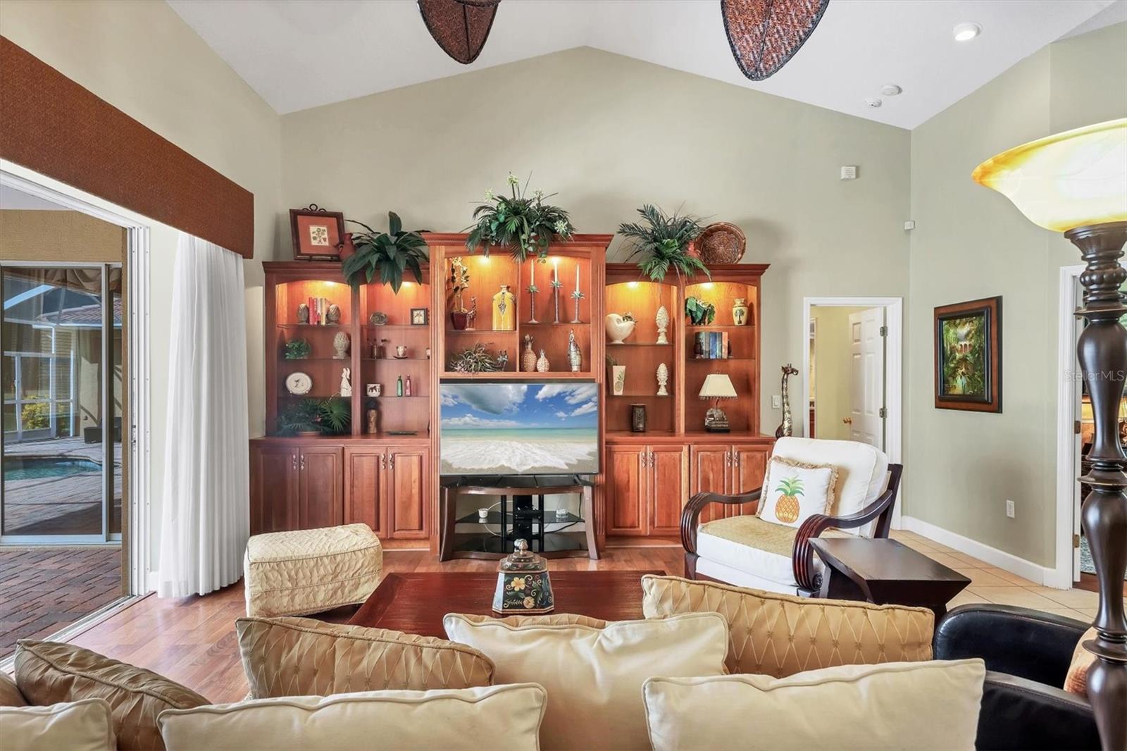 Image 8 of 63 For 2374 Little Country Road