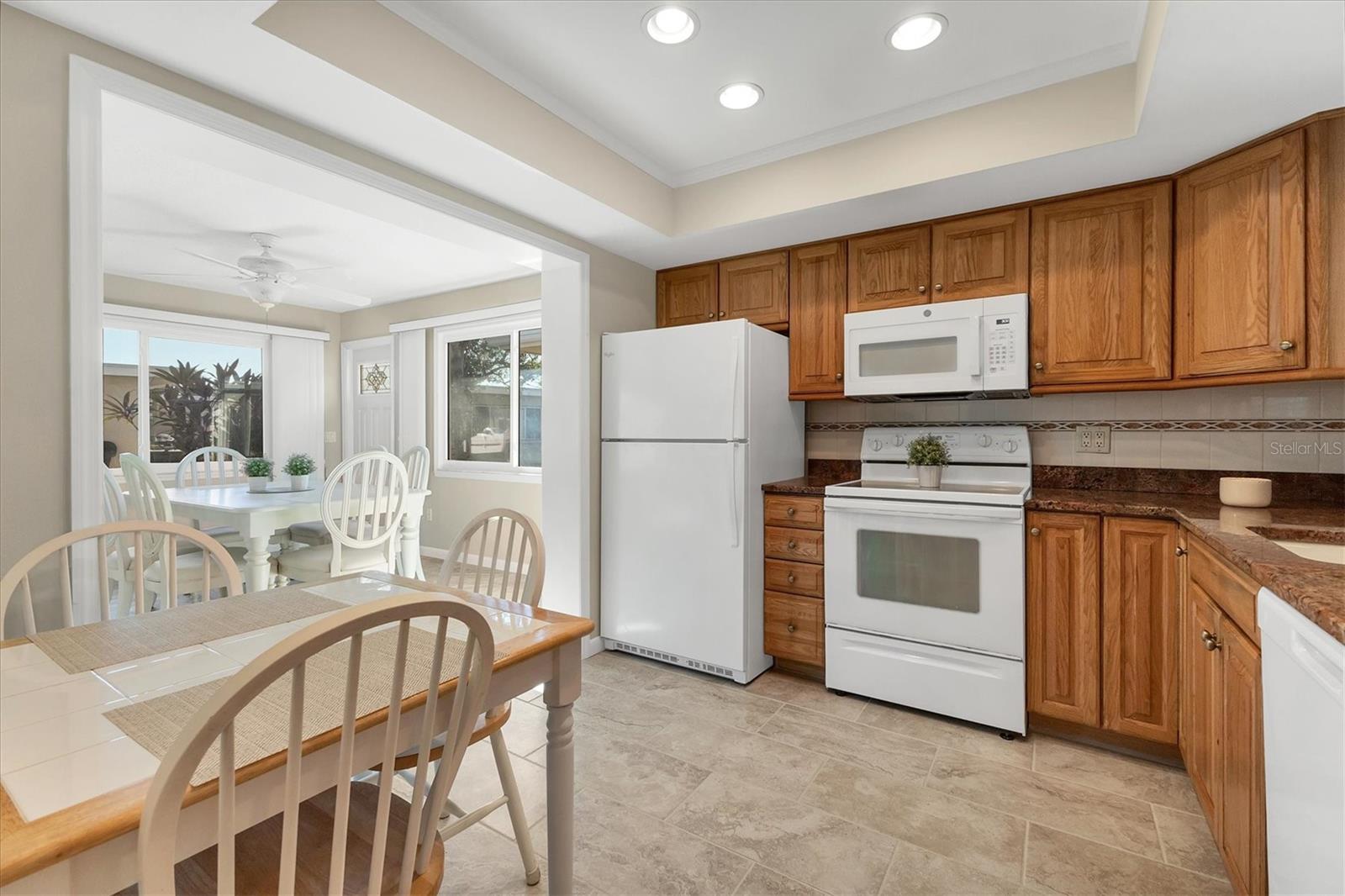 Image 15 of 38 For 26 Strathmore Boulevard