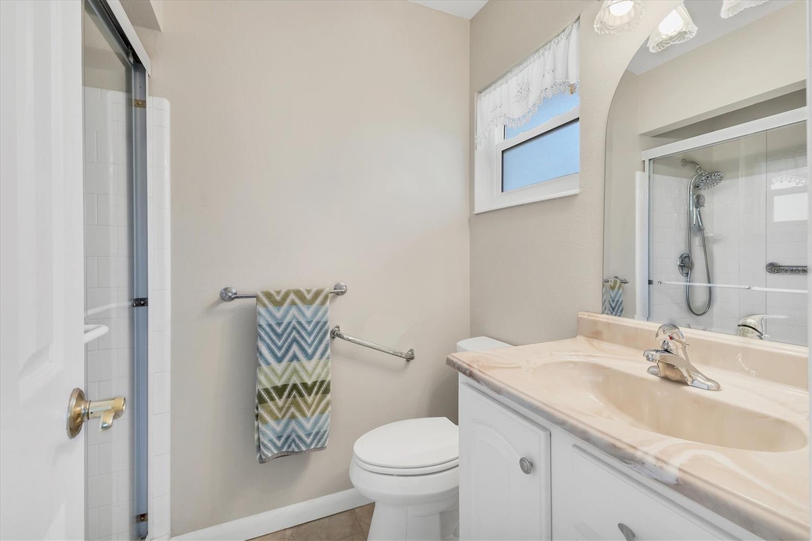 Image 23 of 38 For 26 Strathmore Boulevard